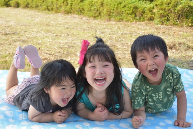 笑顔の子供たち